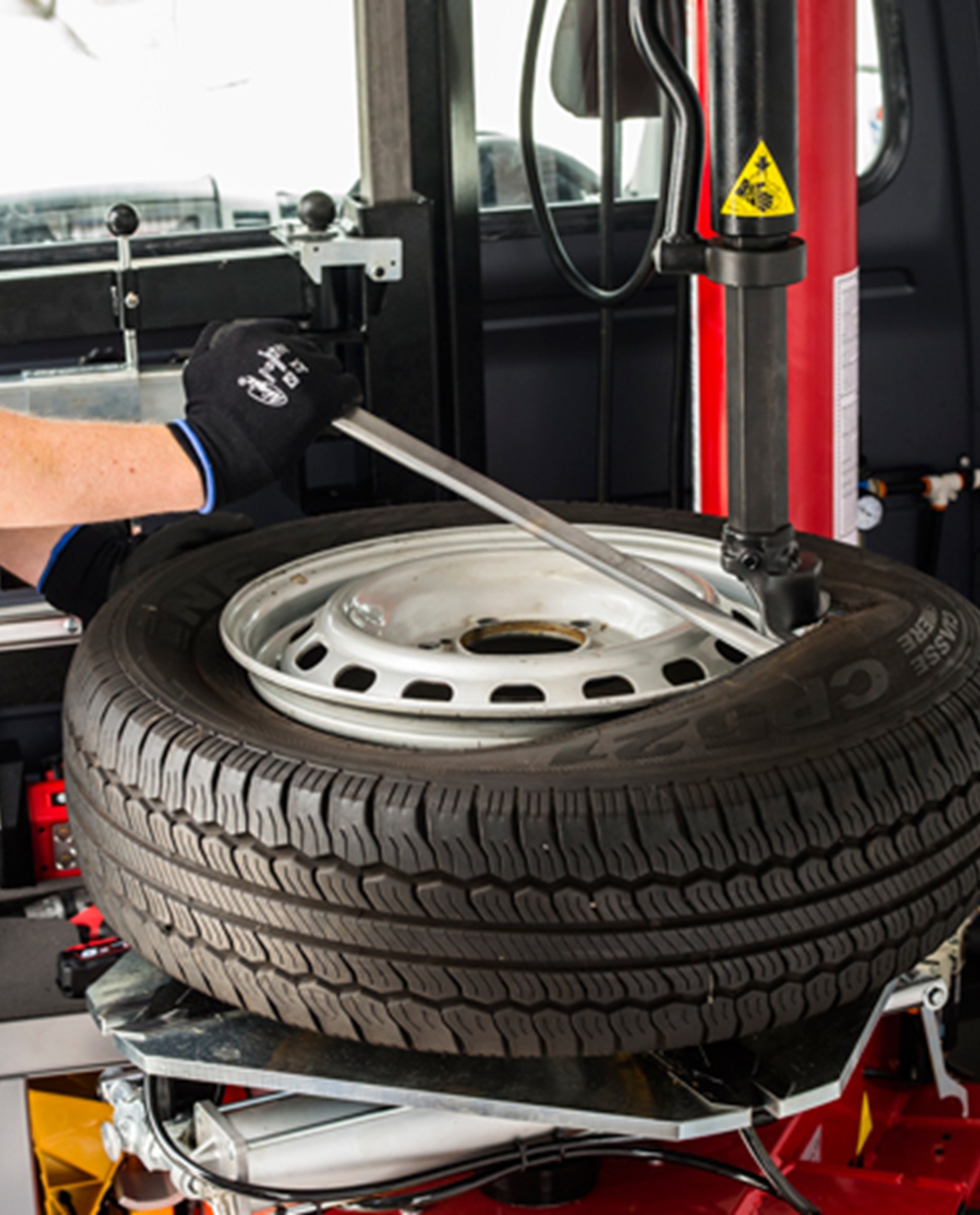 Car tyre fitting service at P P Tyres and Traders Ernakulam